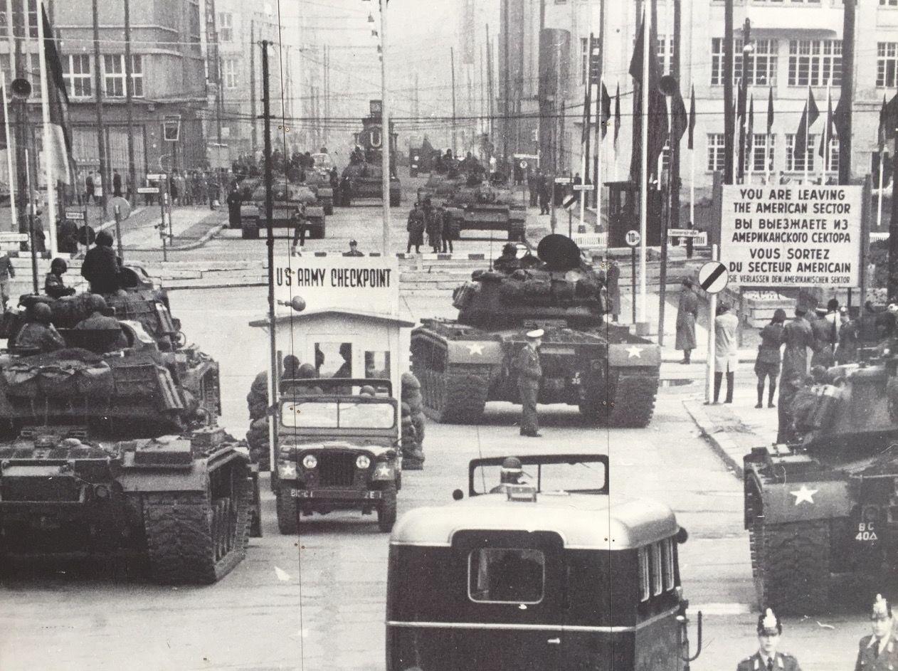 Berlin Crisis tank standoff